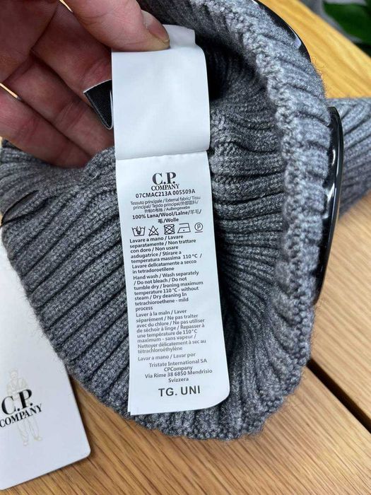 Шапка C.P. Company