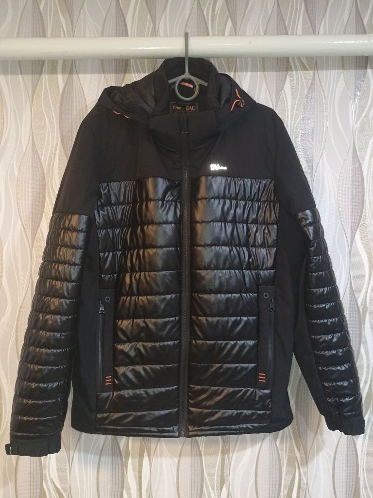 Продам куртку б/у