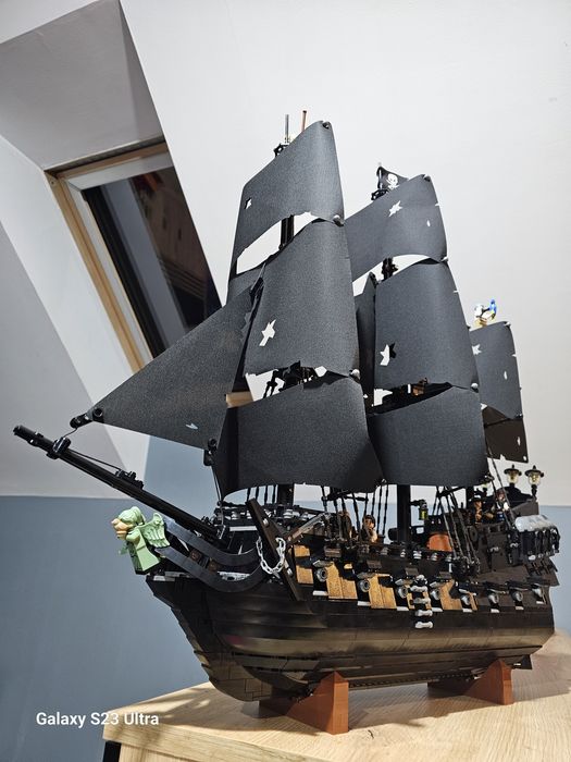 LEGO ICONS 10365 Statek piracki kapitana Jacka Sparrowa Czarna Perla