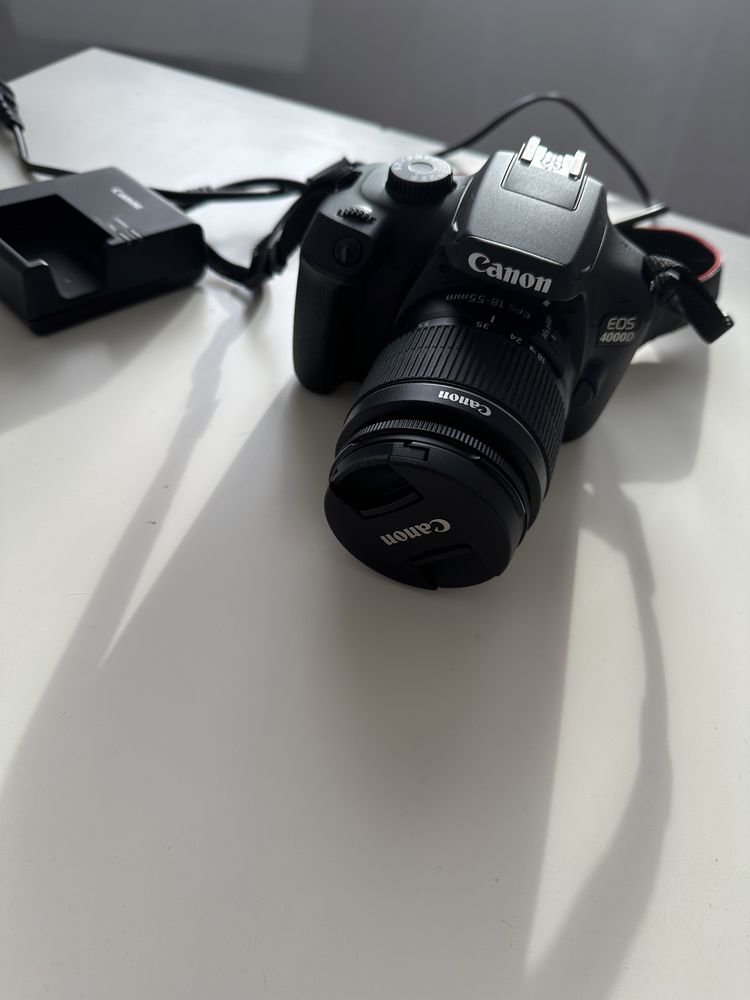 Фотоапарат CANON EOS 4000D 18-55 DC III