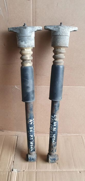 Amortyzator tył tylny prawy lewy Audi A4 B6 Sedan 8E0513033