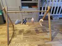 Baby gym drewniany stojak z zawieszkami