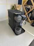Ekspres do kawy kapsułkowy delonghi en500 b