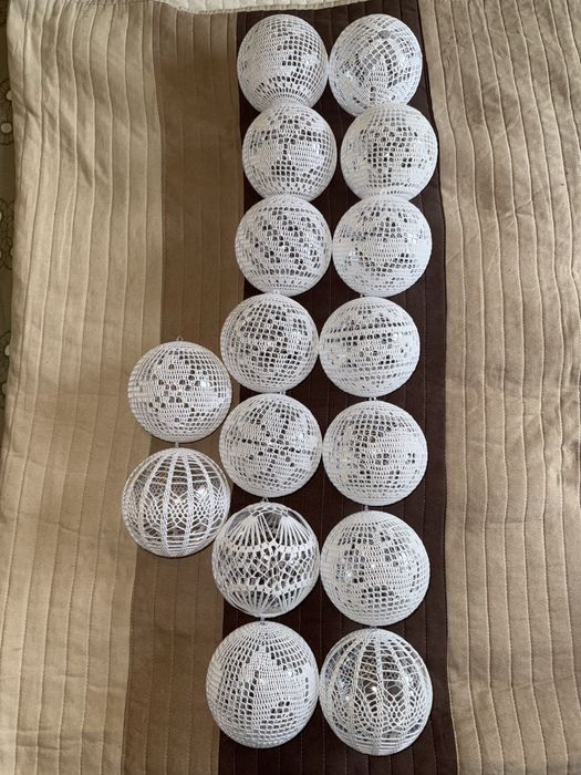 Bombki akrylowe na szydelku 12cm