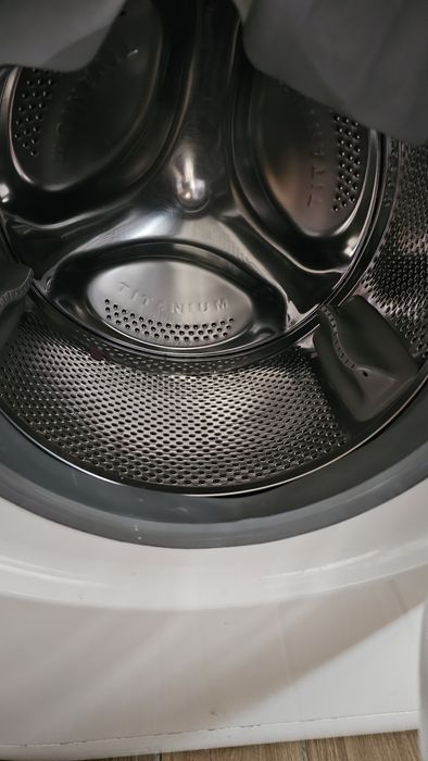 Pralko suszarka Hotpoint ariston aqualtis 10kg Eco tech. Drobna wada