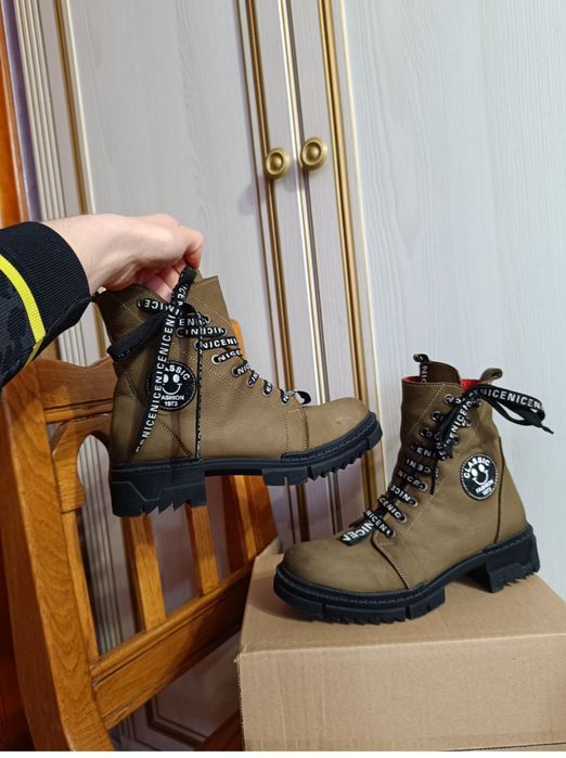 Шкіряні зимові фірмові черевики 39р цегейка