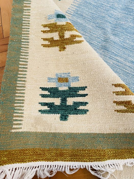 Скандинавський вовняний килим