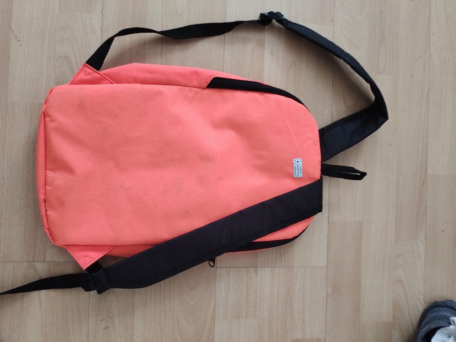 Plecak z materiału nieprzemakalnego