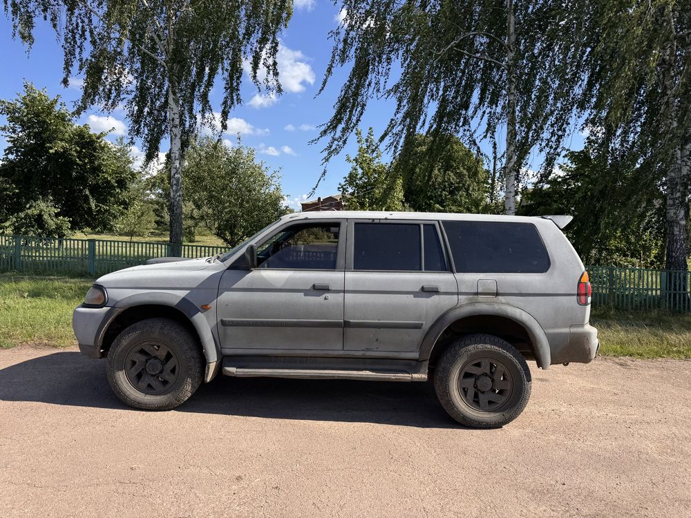 Mitsubishi pajero sport 2007