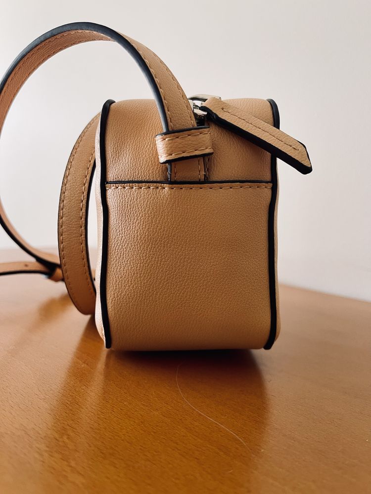 Bolsa Tiracolo Calvin Klein