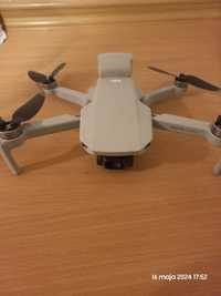 DJI mavic mini dron
