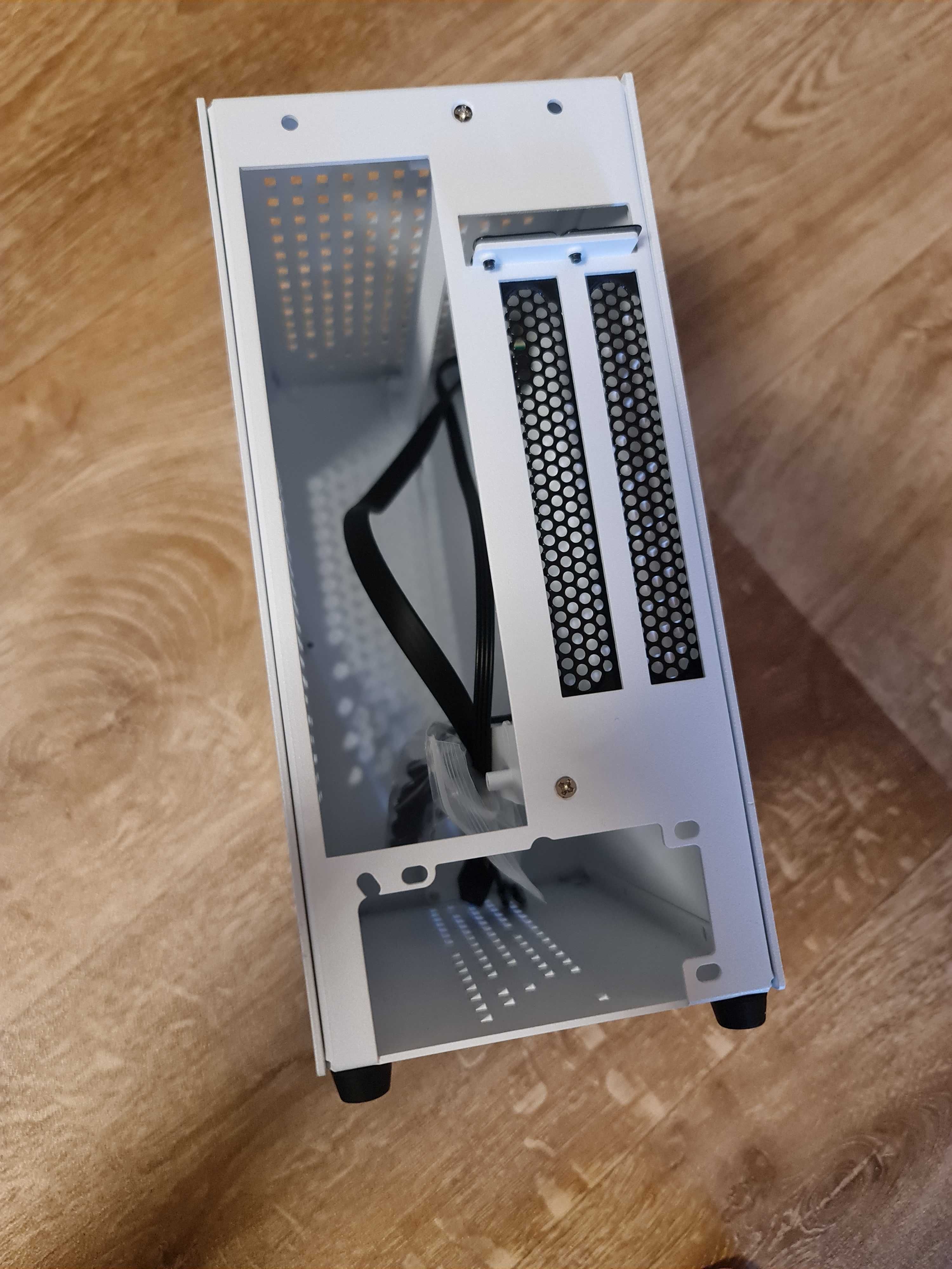 Міні корпус для комп'ютера Mini itx, sff