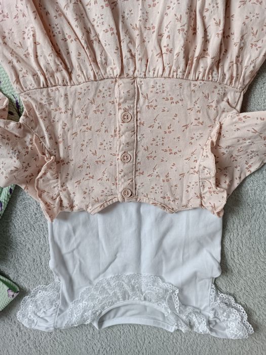 Sukienki/Body 6-7 miesięcy dla dziewczynki