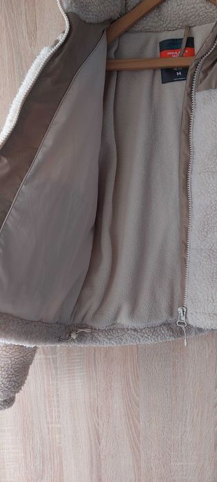 Зимова куртка розмір М