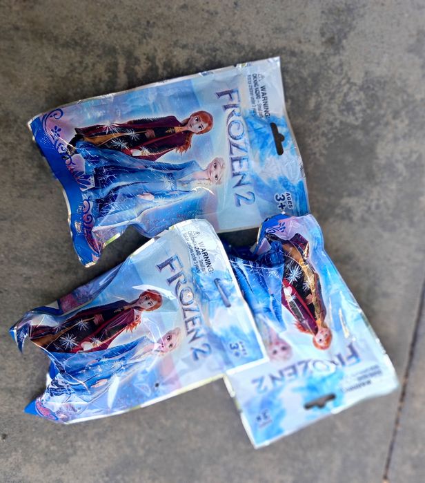 Zestaw 3 saszetek z figurą Kraina lodu