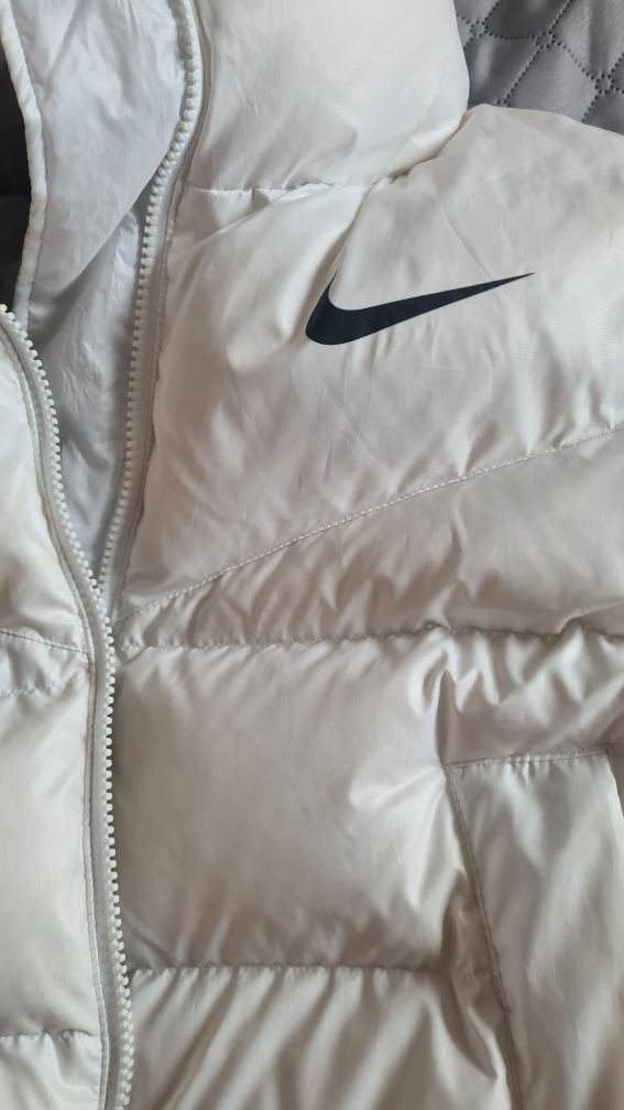 Nike puchowa kurtka, naturalny puch roz S