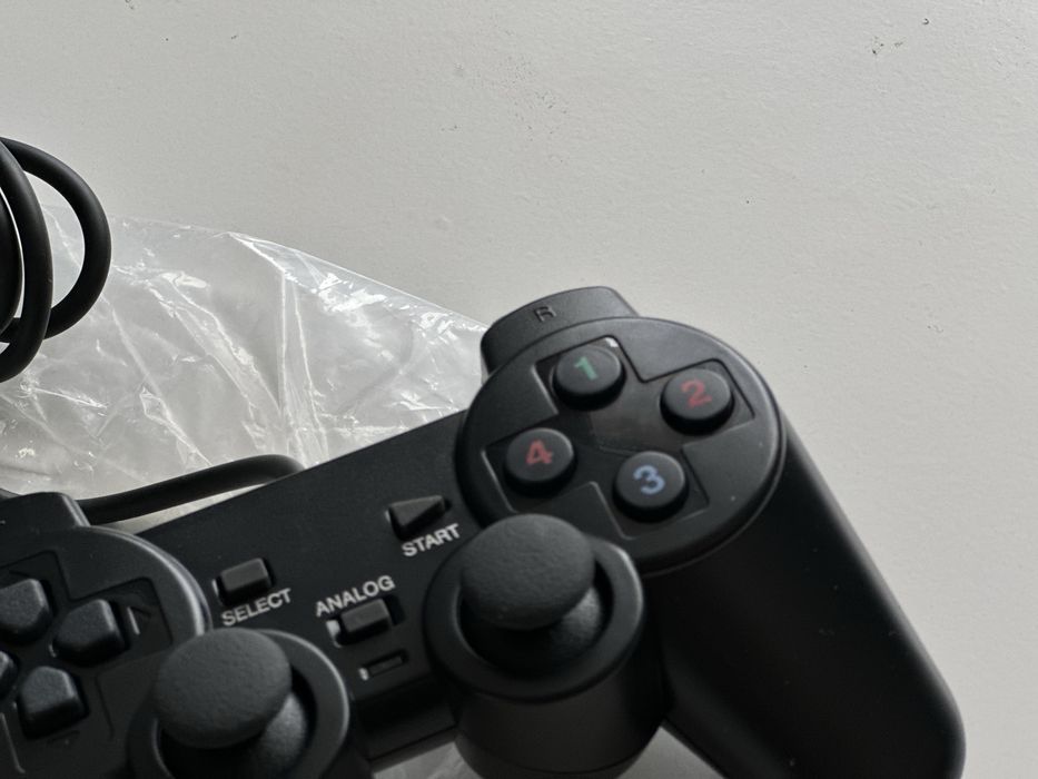 Kontroler PS2 Pad zamiennik PlayStation 2 czarny Play Station