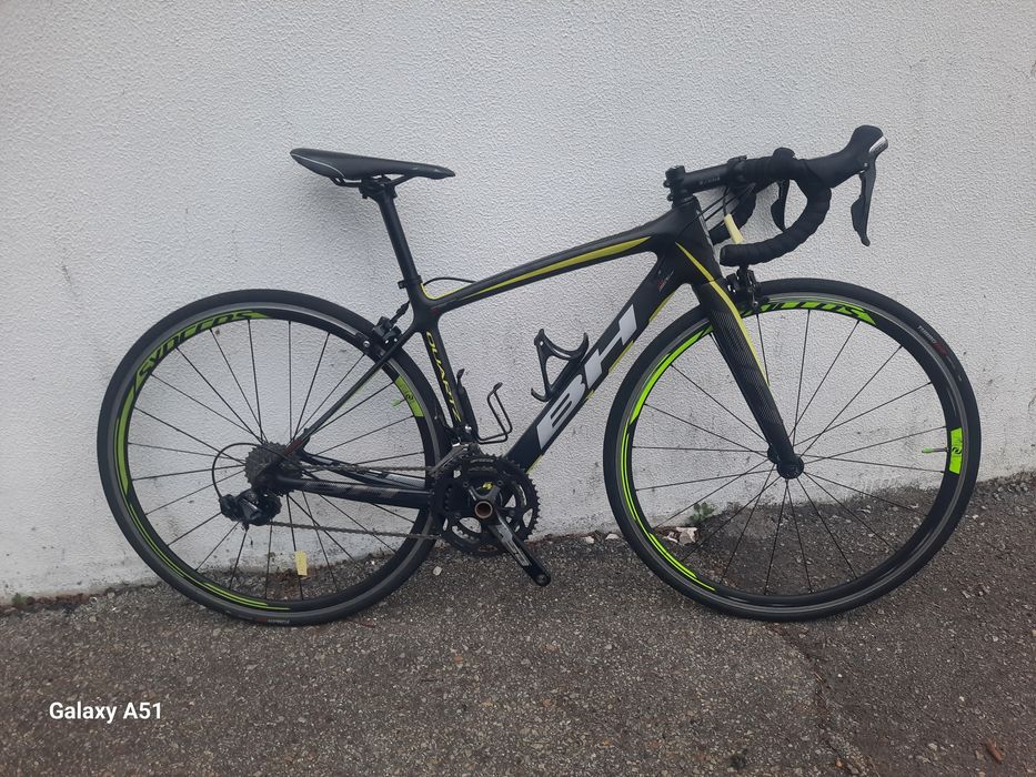 Bh de carbono xs 11x2v em bom estado