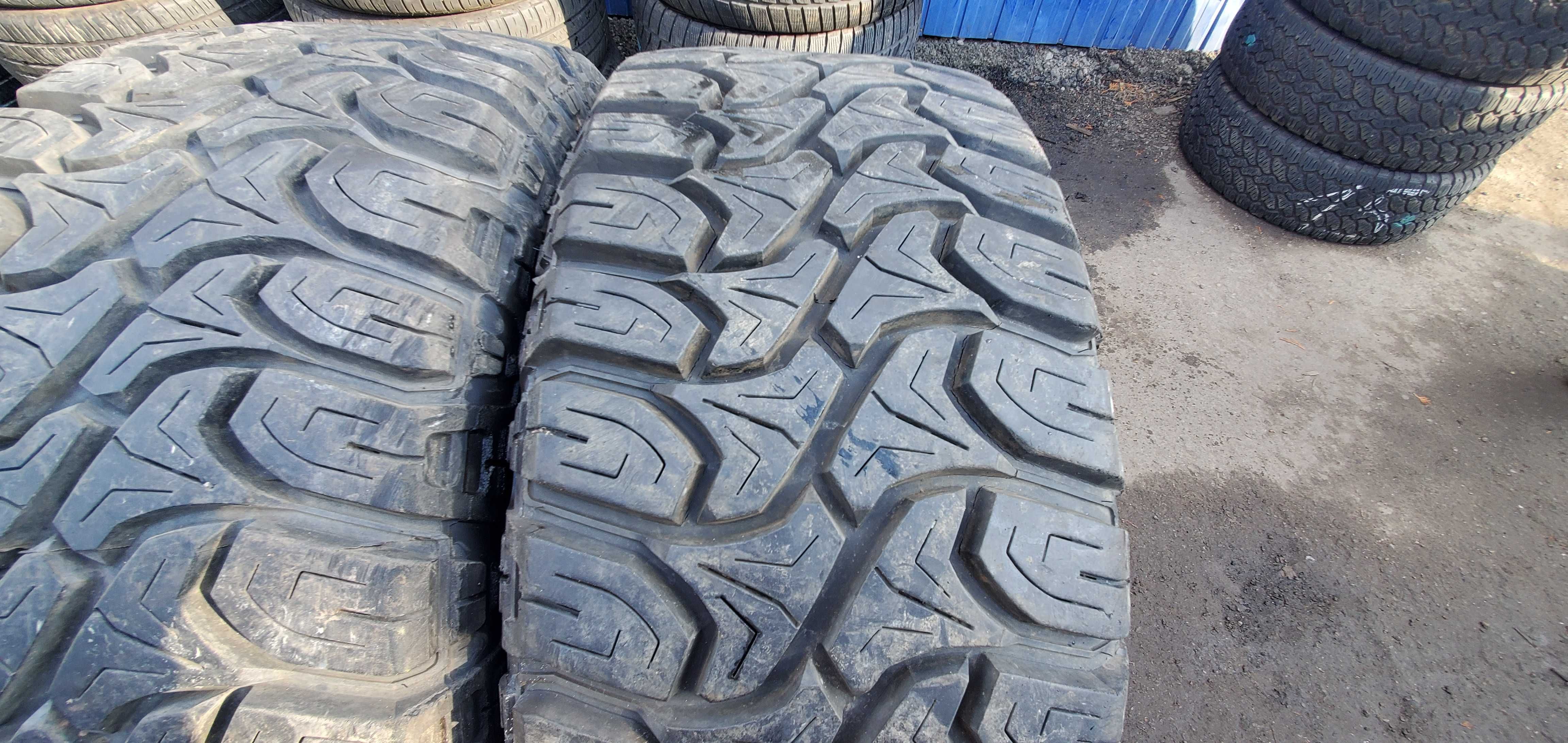 Всесезонні шини 305 55 R20 Mickey Tompson 2шт  U.S.A.