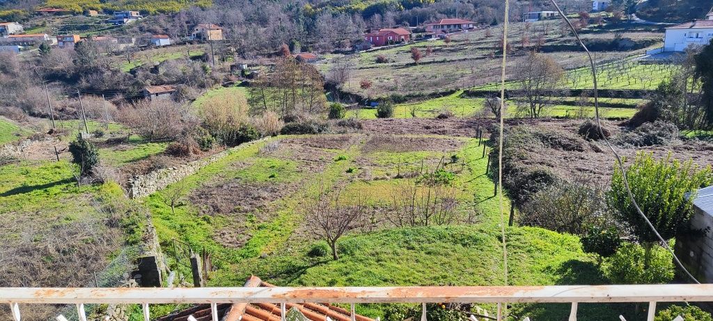 Venda de casa com terreno 1400m2