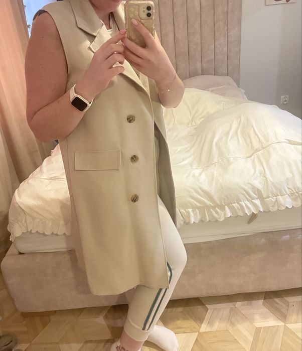 Długa beżowa włoska damska kamizleka, elegancka