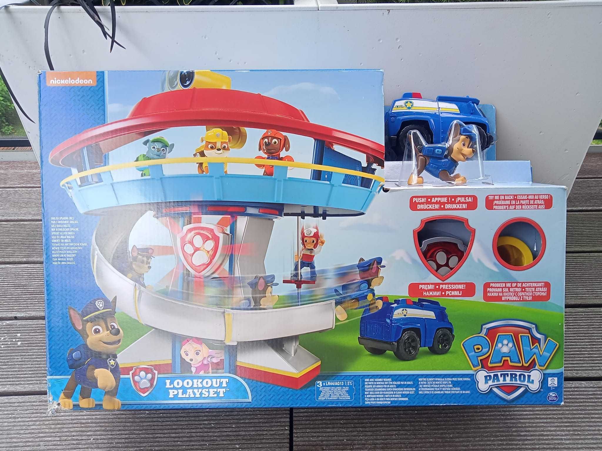 Psi Patrol Baza ze Zjezdzalnia+ Figurka Chase z Pojazdem
