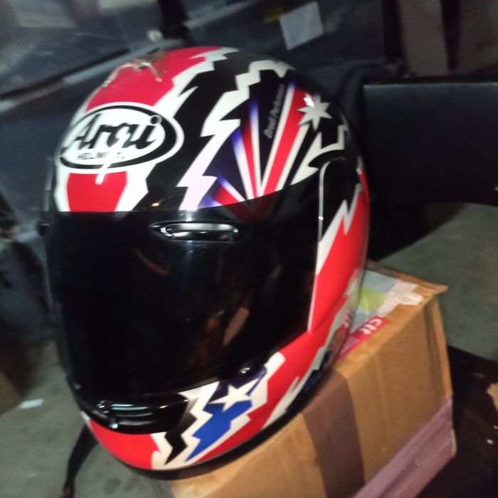 Para venda capacete Arai