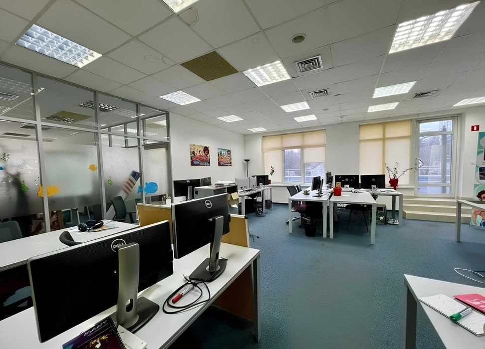 Продажа Бізнес Центру в Києві, вул. Нововокзальна