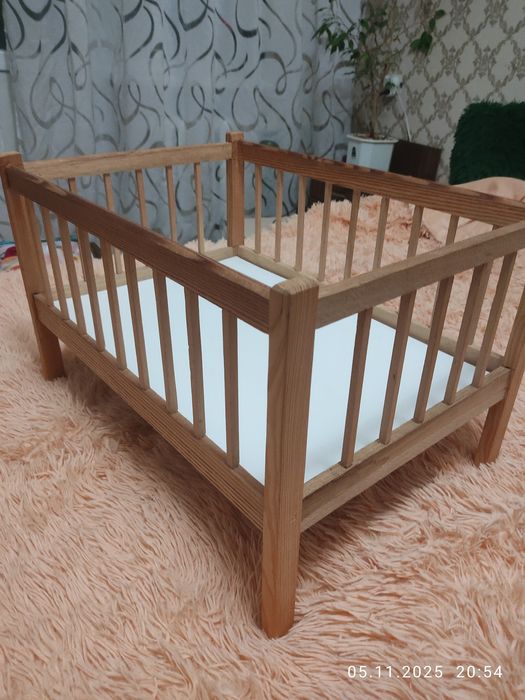 Ліжко для ляльки