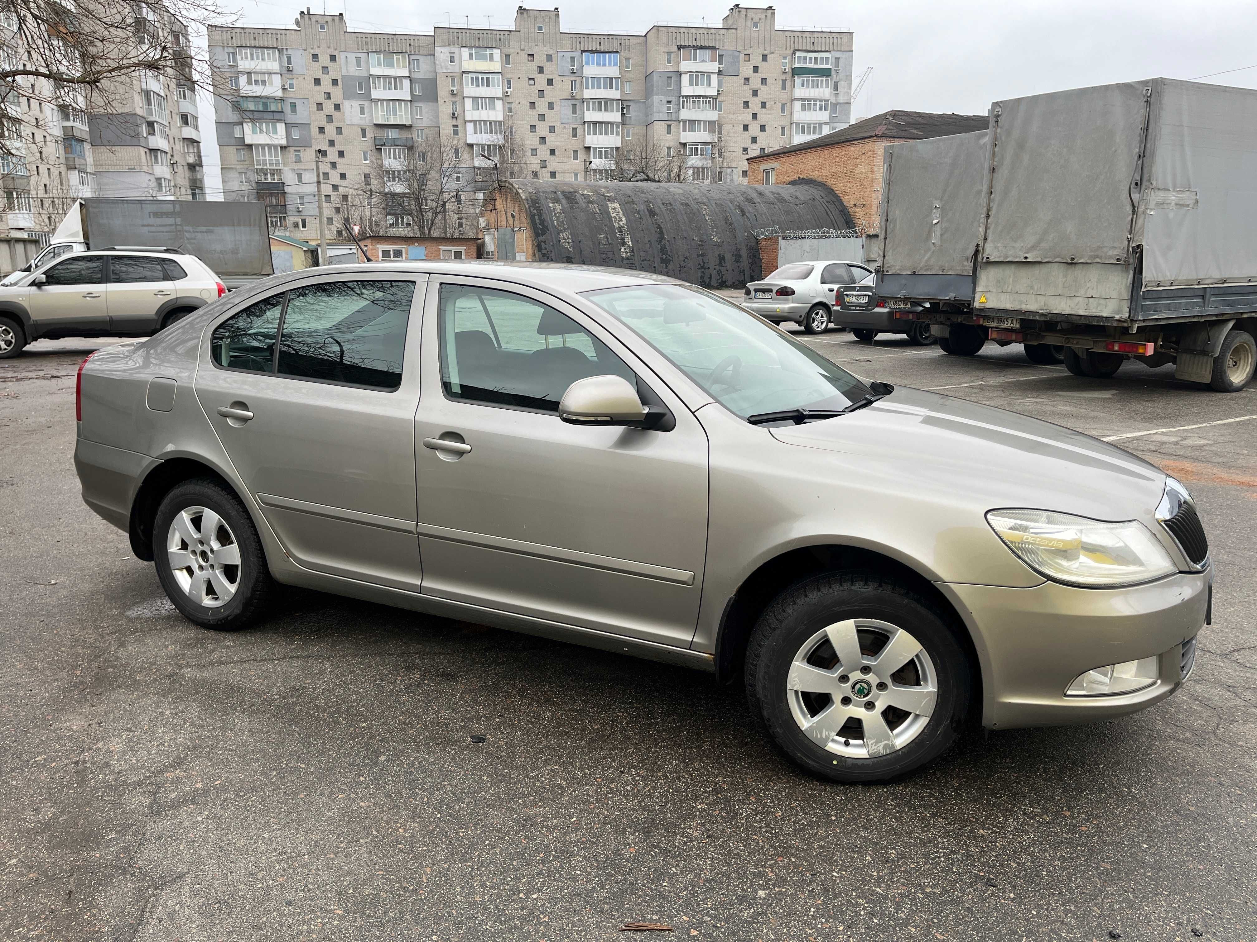 Skoda Octavia Elegance 2010 1.8 TSI AT