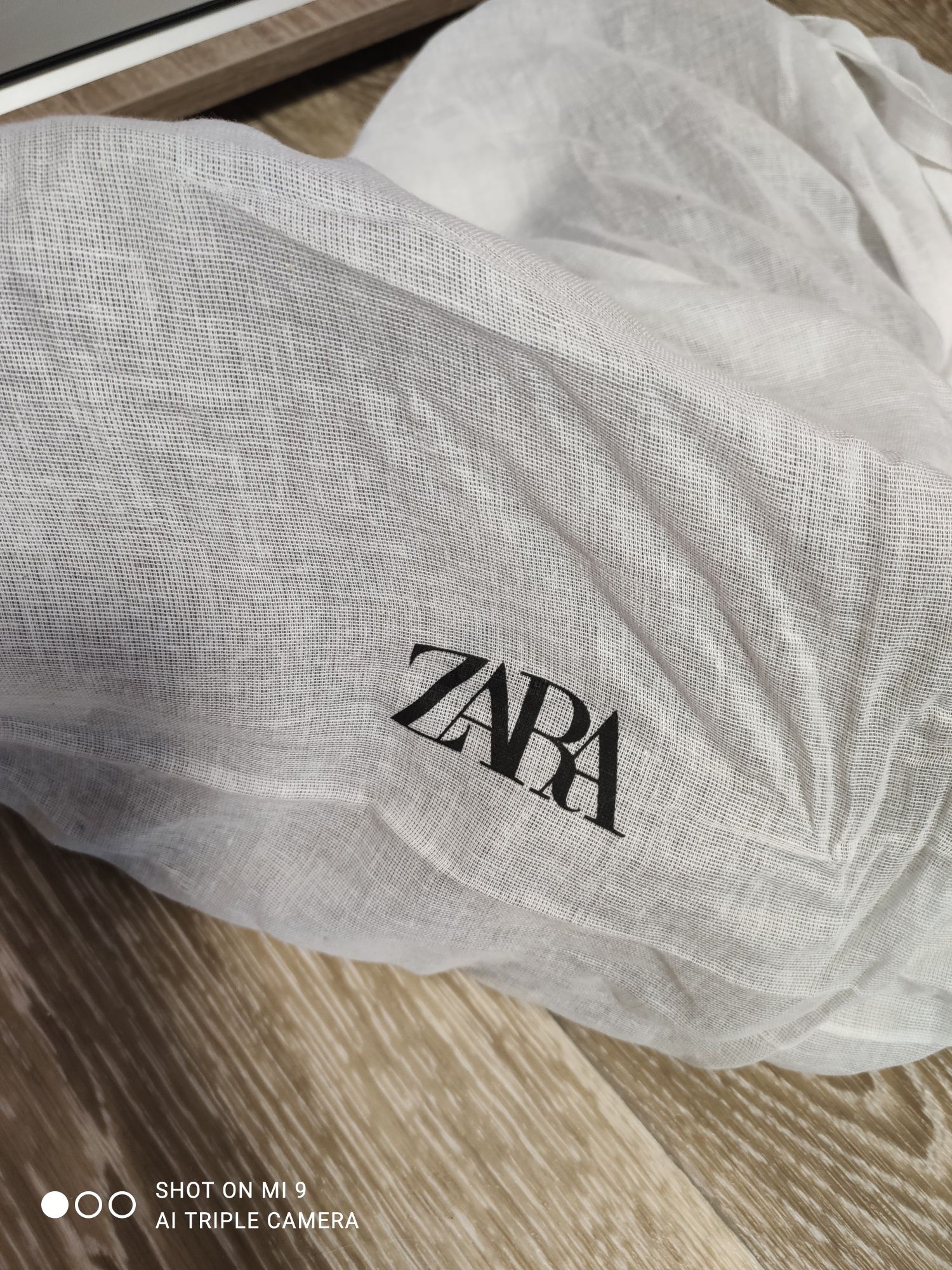 Продам чобітки оригінал Zara