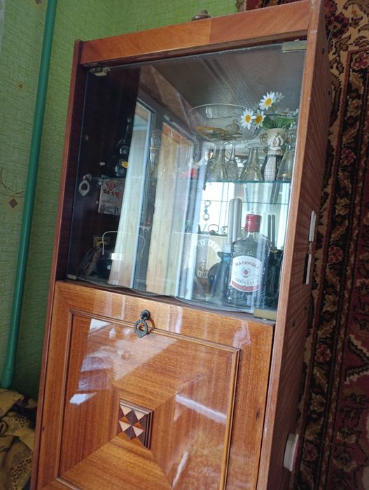 Меблі для кімнати