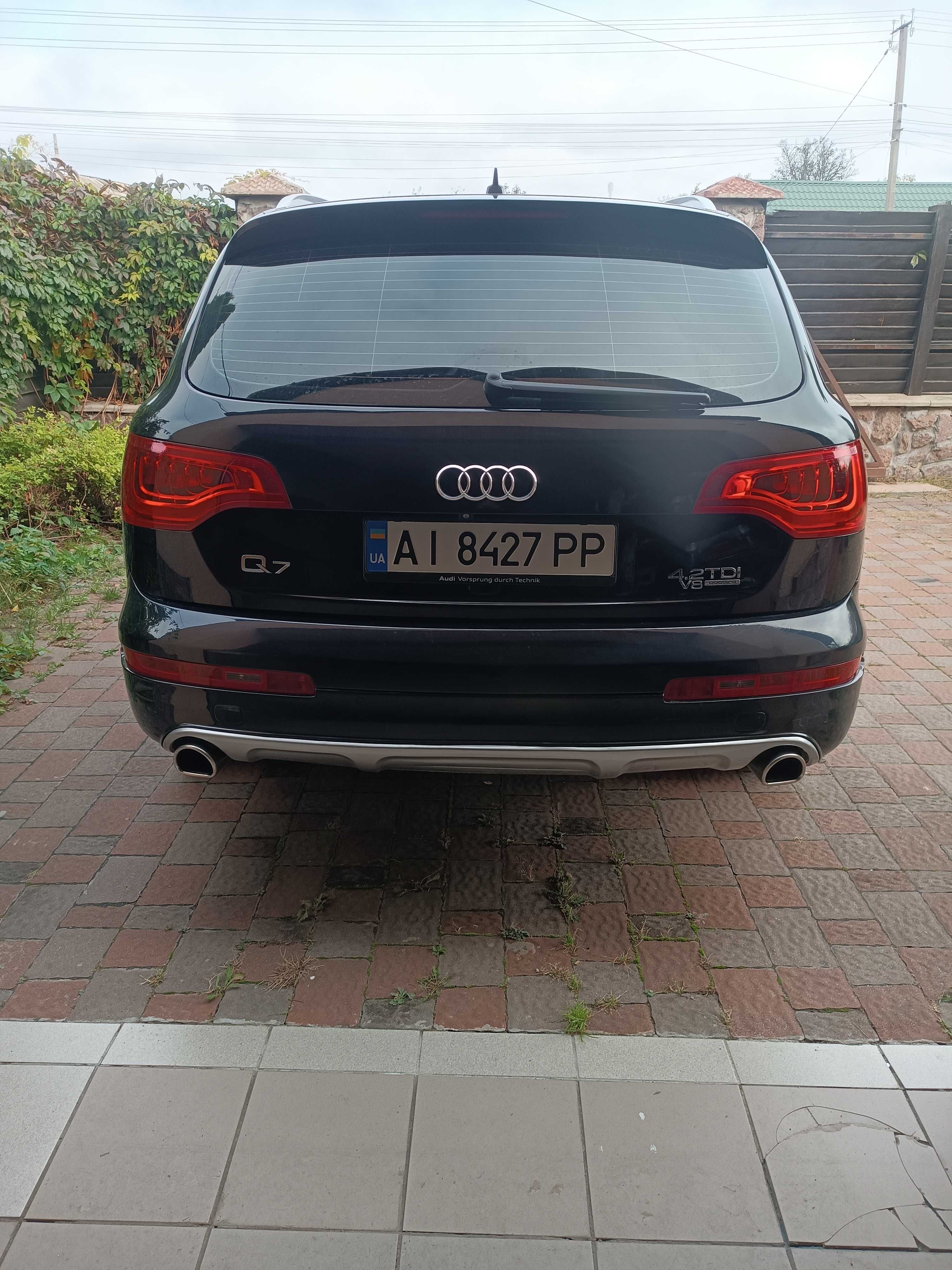 Ауди Q7 4.2 дизель  2014