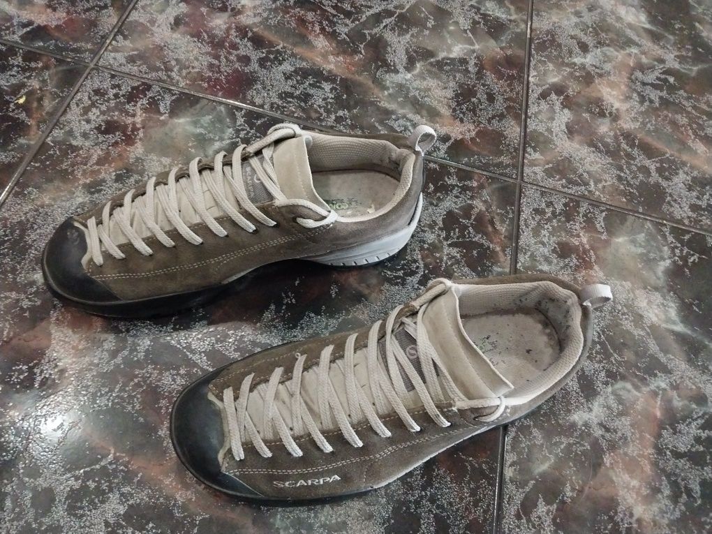 Трекинговые кроссовки Scarpa