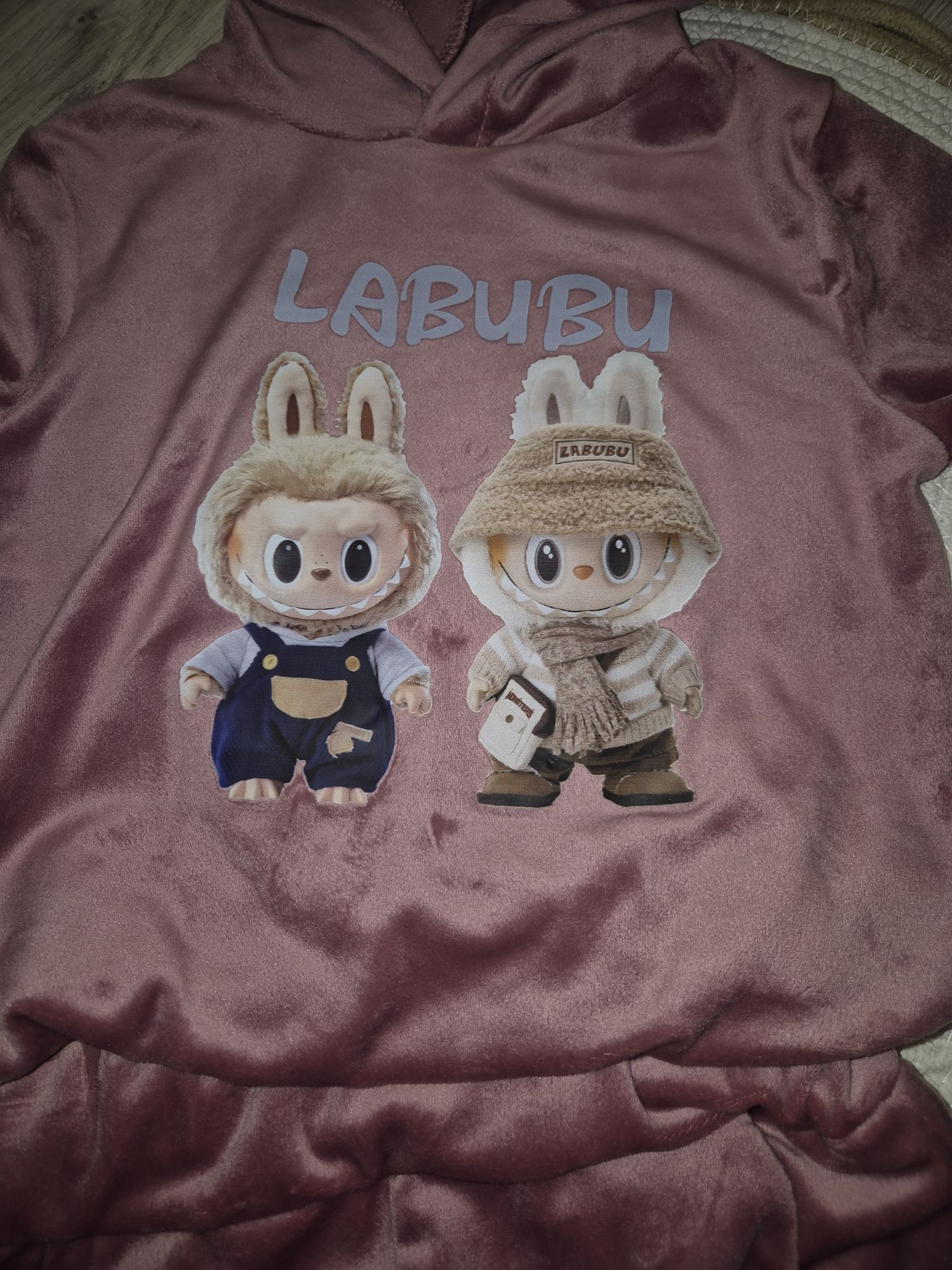 Dres welurowy labubu nowy