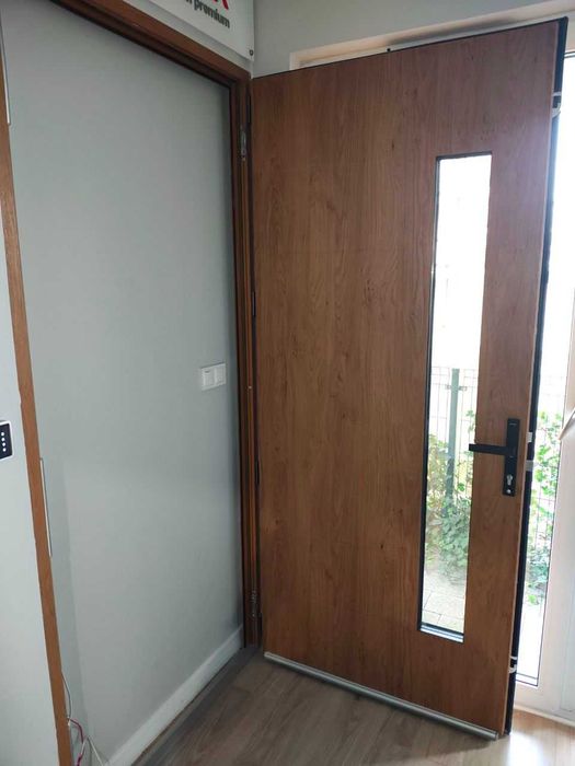 Drzwi zewnętrzne Vetrex szyba lustro pochwyt czarny klawiatura kodowa