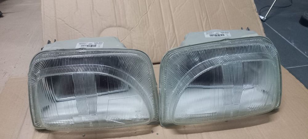 Faróis Renault Express