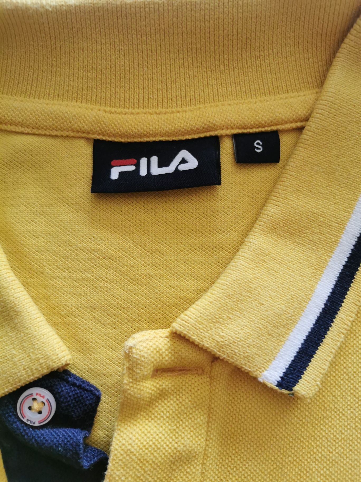 Pólo Amarelo Fila