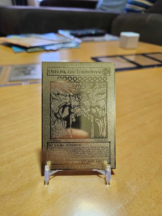 Yu-Gi-Oh Cartas Deuses Egípcios em metal dourado