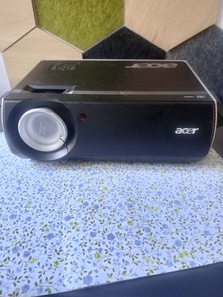 Projektor Acer P7280
