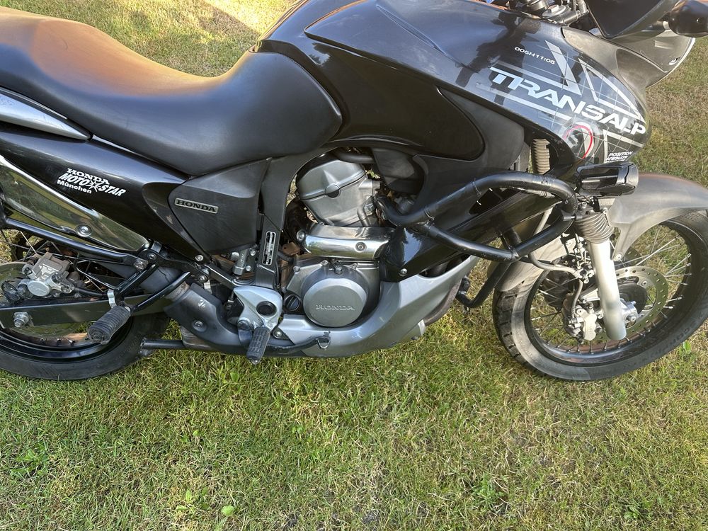 Honda Transalp 700