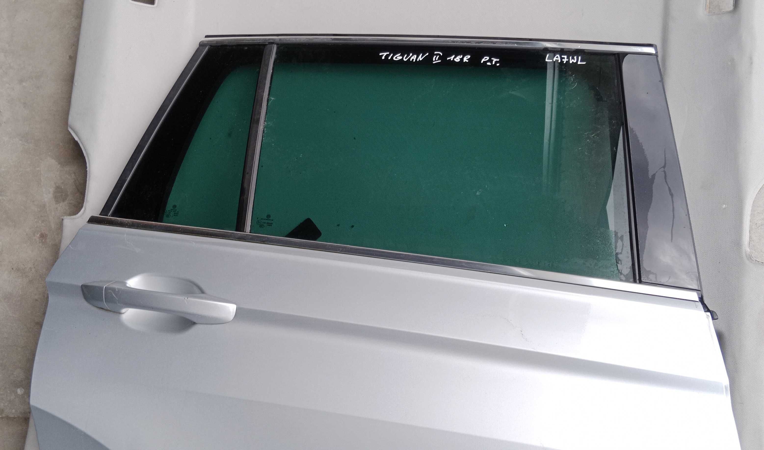 Drzwi Prawe Tył tylne VW Tiguan II 18r 5NA LA7WL