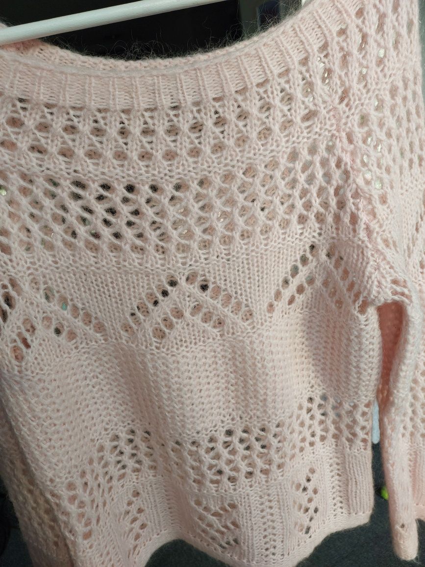 Różowy sweter r M/L