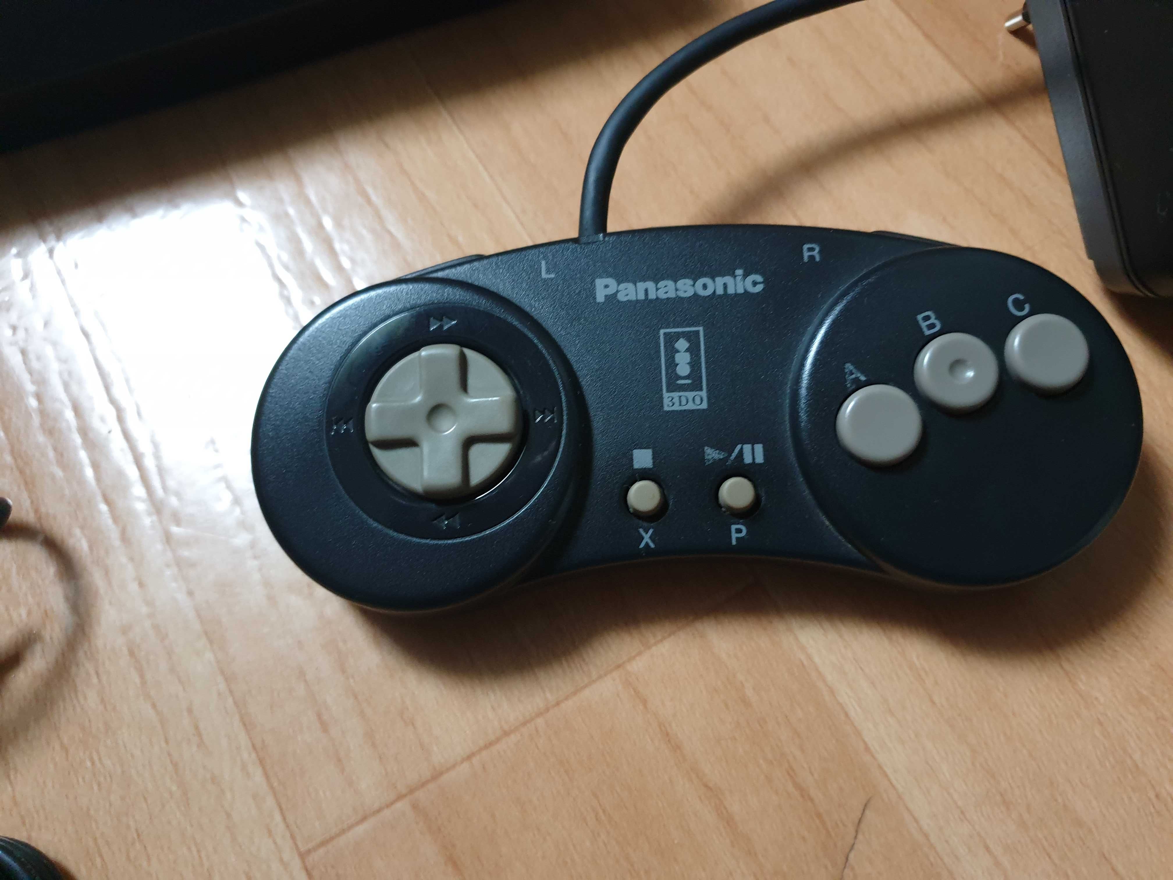 Ігрова консоль Panasonic 3DO з віртуальним приводом, більше 130 ігр