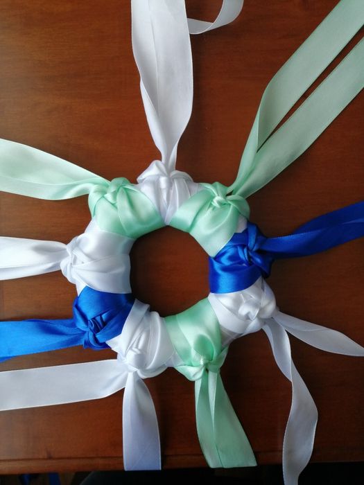 Ring oczepinowy 18 wstążek