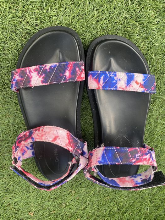 Sandálias Bershka - oferta portes