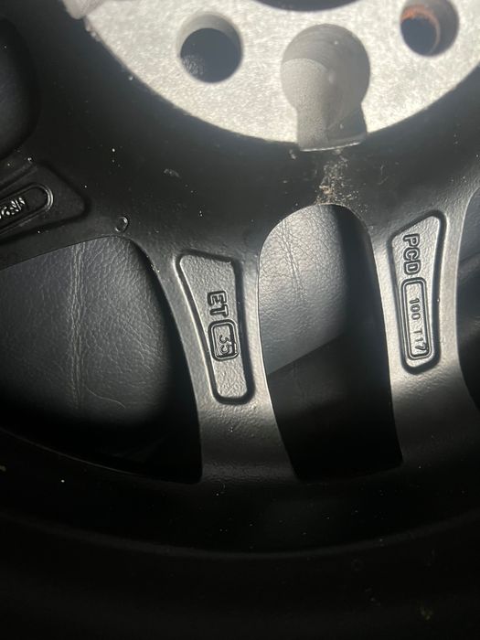 Sprzedam felgi 17 5x100