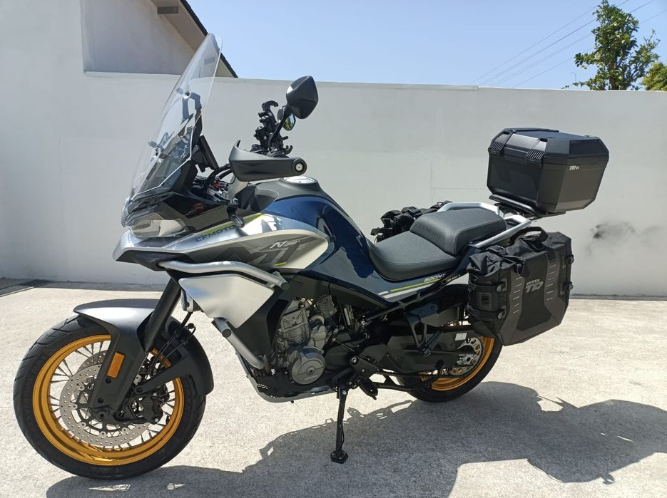 CF moto MT 800 Touring