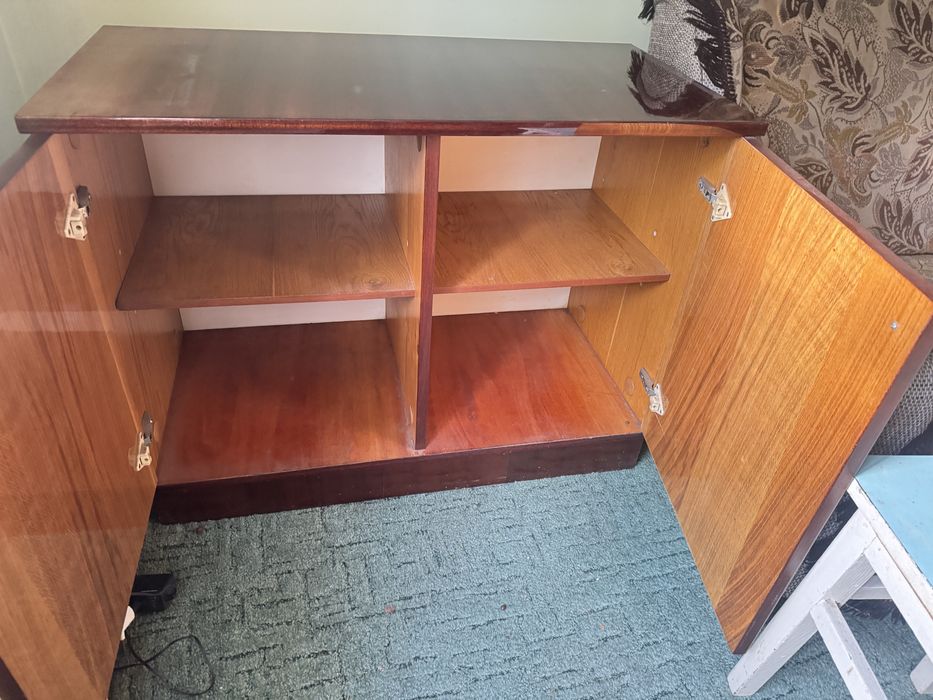 Меблі для вітальні, Стінка,шафа, бар