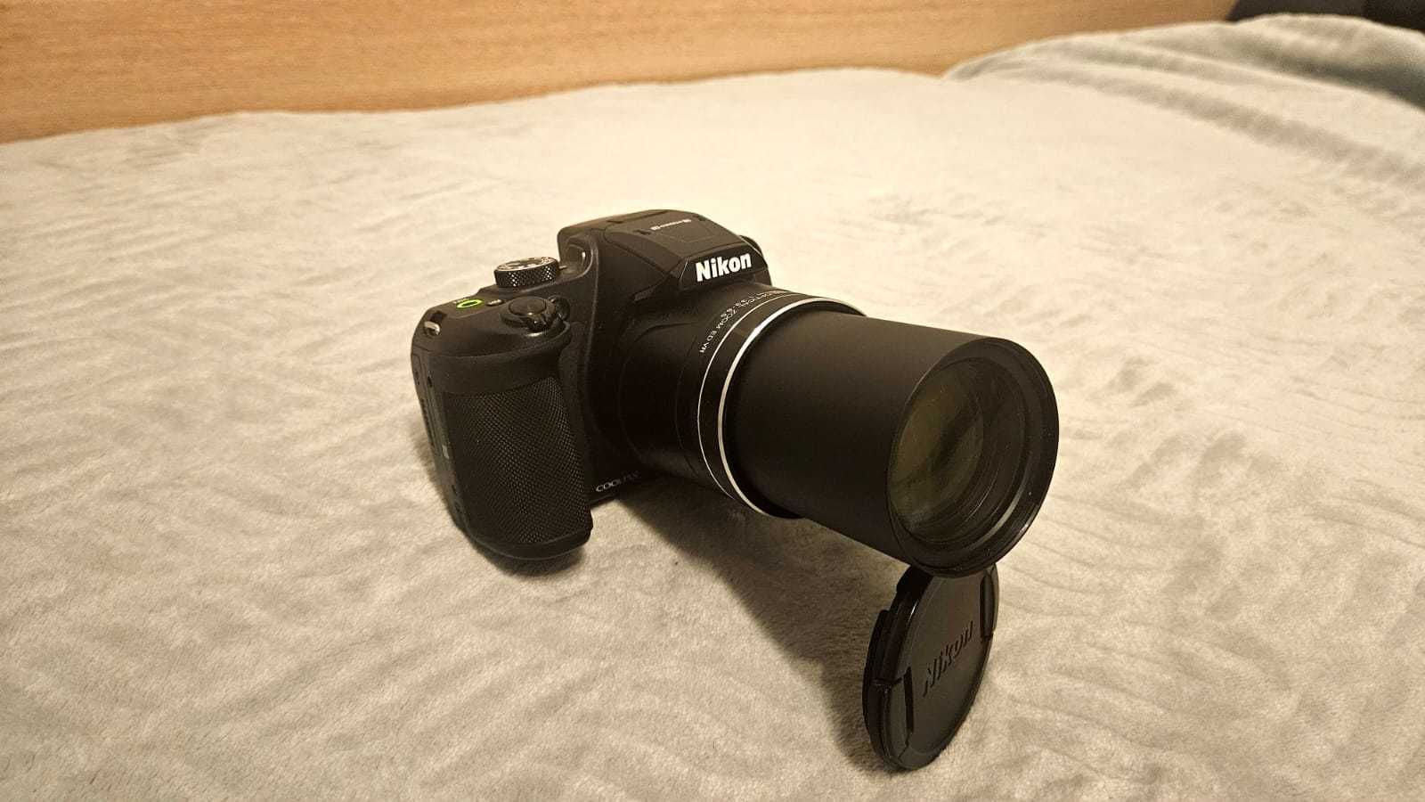 Nikon B700 Coolpix
